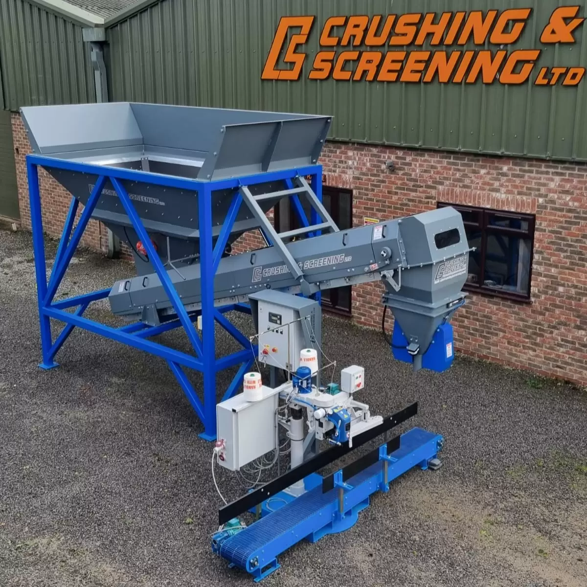 compact bagging unit